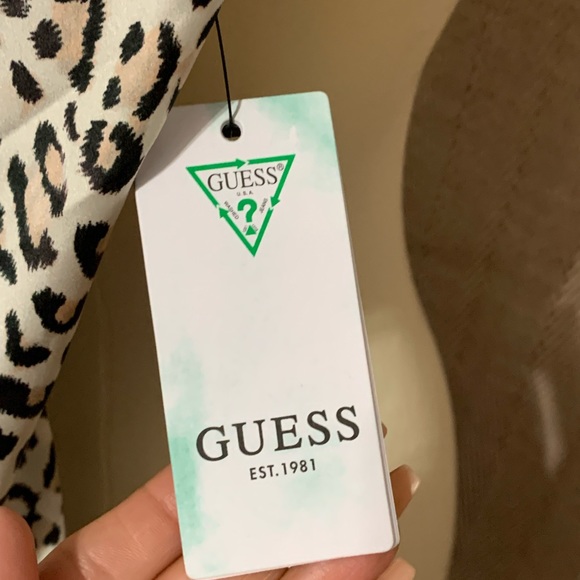 GUESS
AKILINA Dress with animal print - Picture 8 of 8